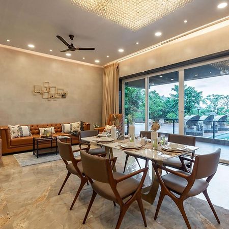 Stayvista At La Nirvana With Pool, Music Speaker & Indoor-Outdoor Game لونافالا المظهر الخارجي الصورة