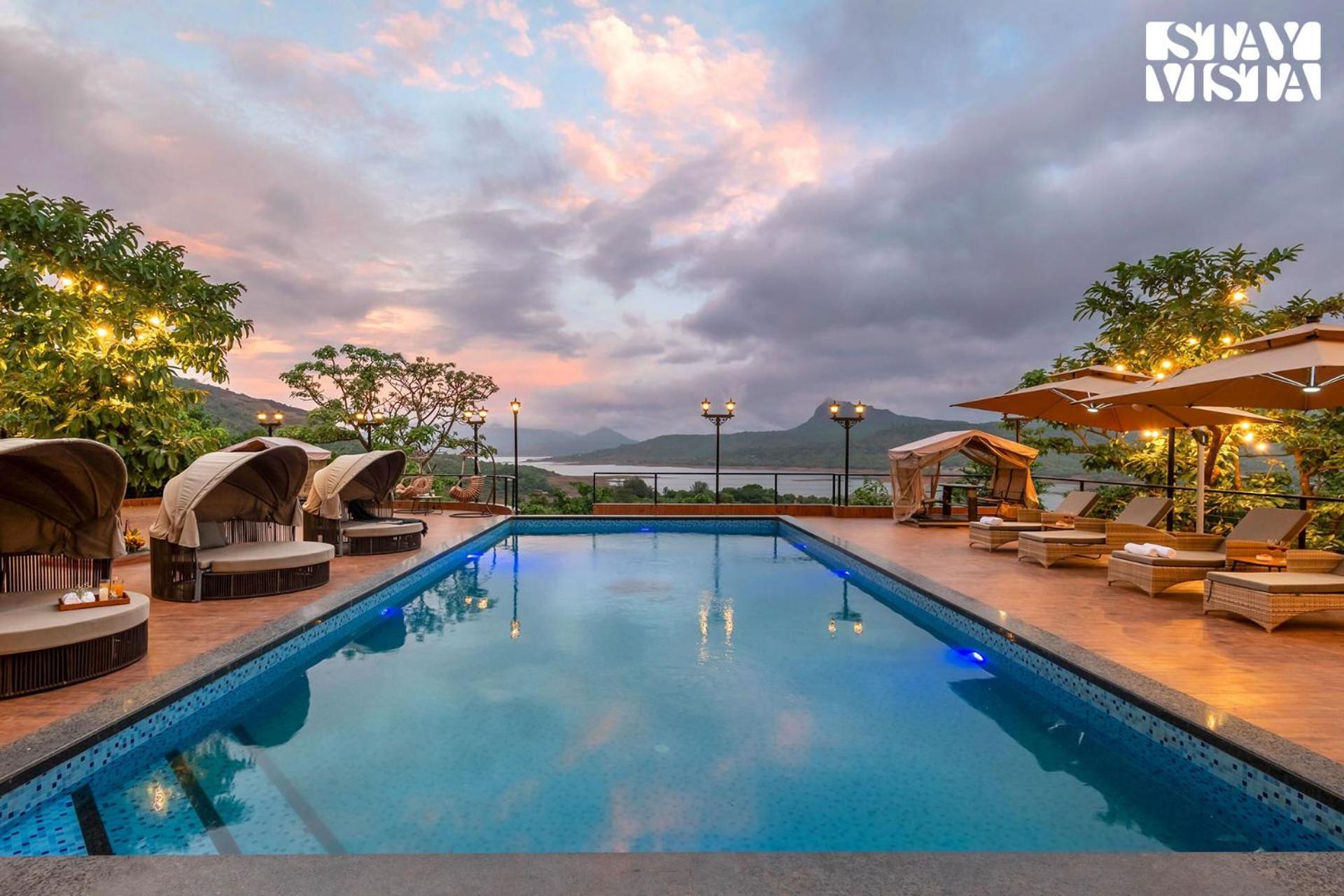 Stayvista At La Nirvana With Pool, Music Speaker & Indoor-Outdoor Game لونافالا المظهر الخارجي الصورة